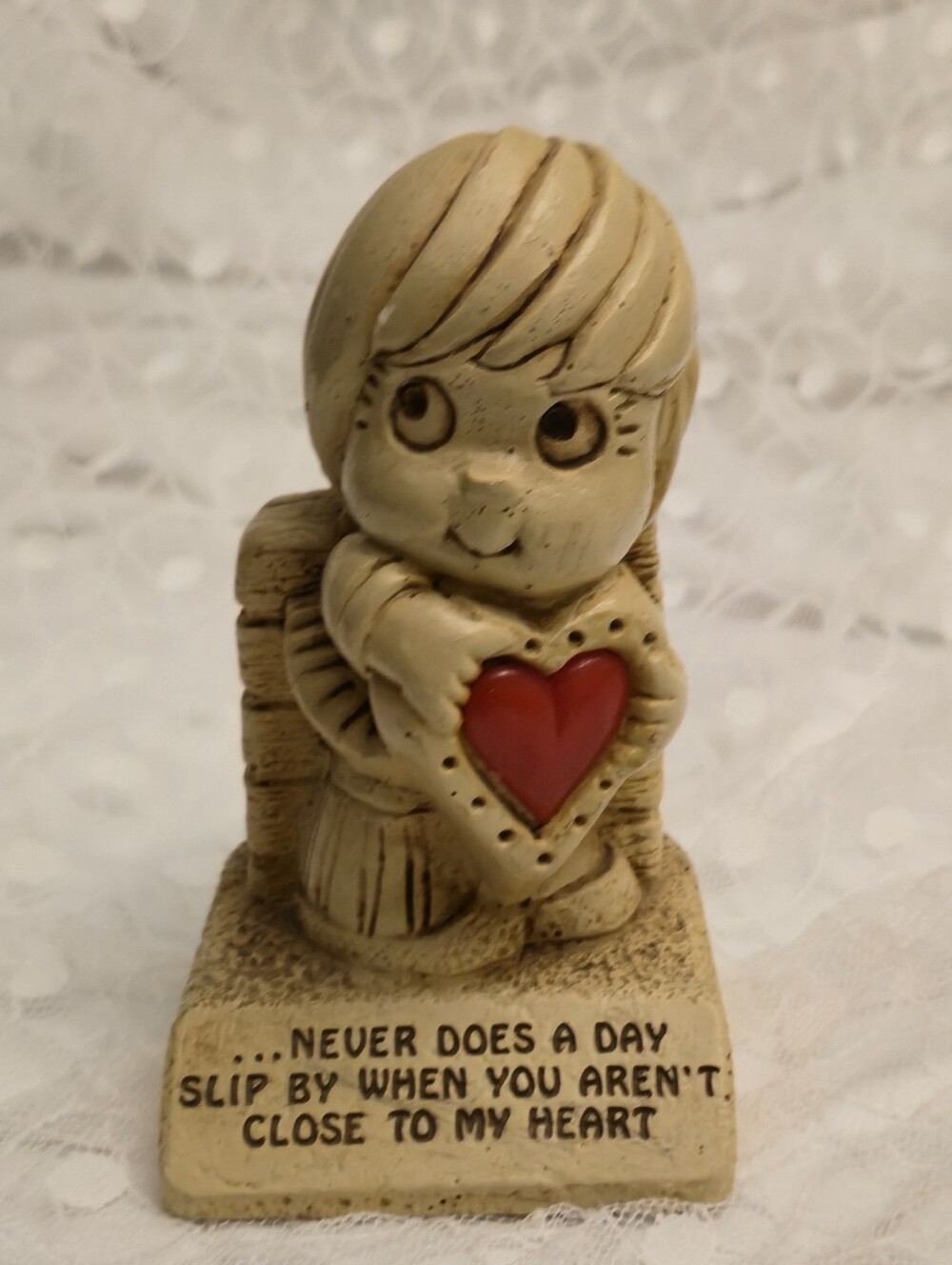 Vintage 1970s Paula & Russ Berrie SillSillisculpt Figurine